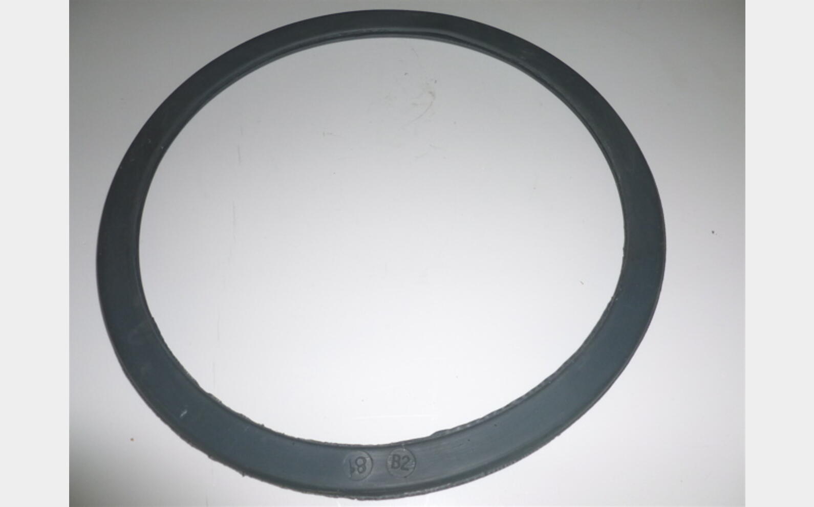 Round door seal with overlap Diameter 380