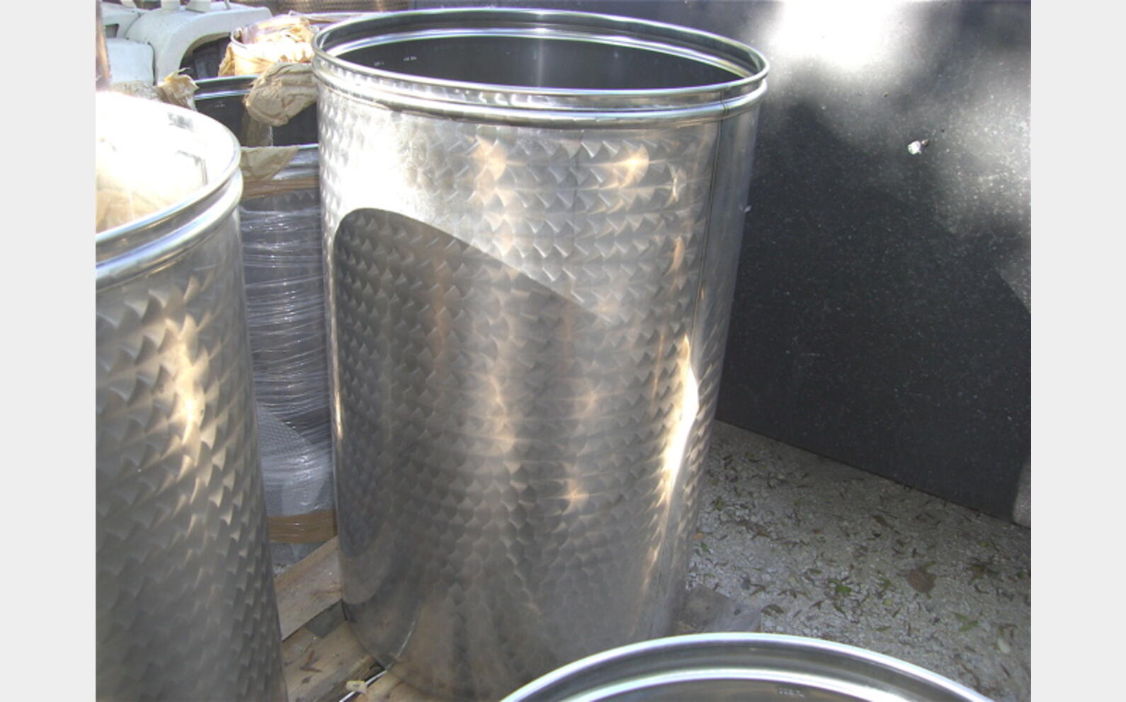 Cuve inox 304  &agrave; chapeau flottant MATERIEL NEUF