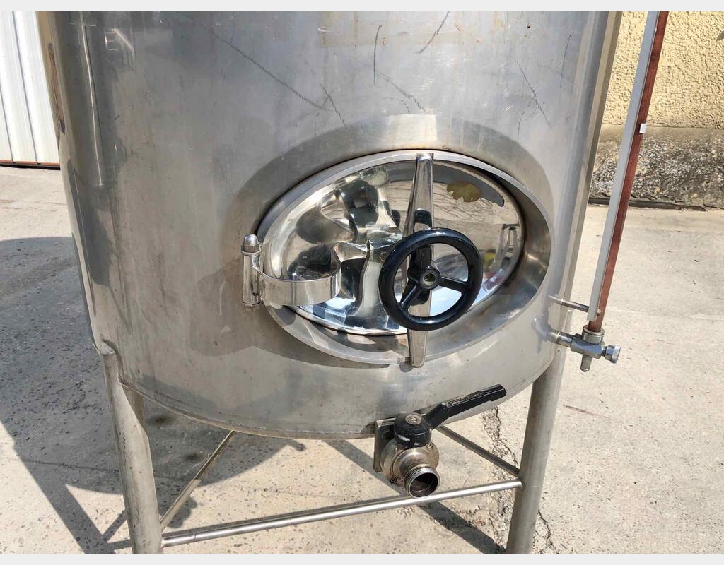 Cuve de stockage inox - Volume : 1400 litres