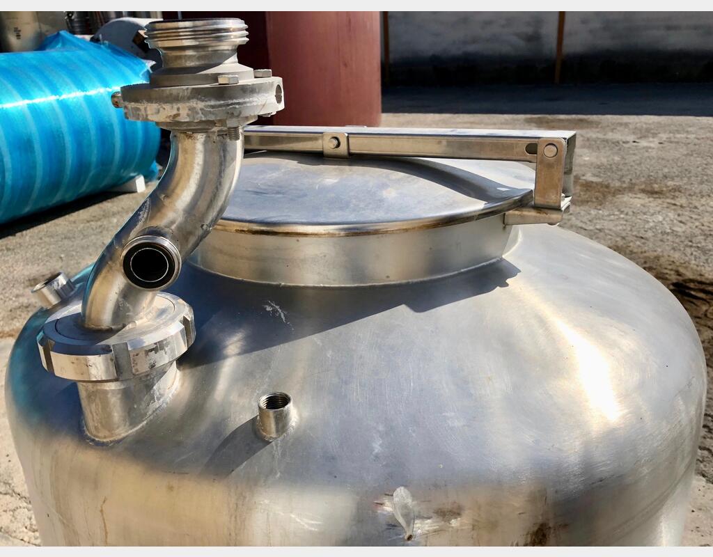 Cuve inox cylindrique - Volume : 500 litres