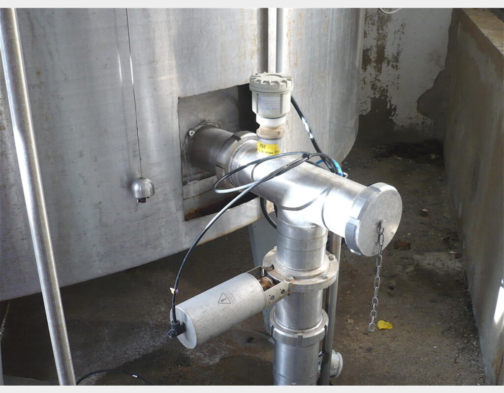 cuve de stockage INOX 304 de 20 m3 - cylindrique verticlale sur pieds