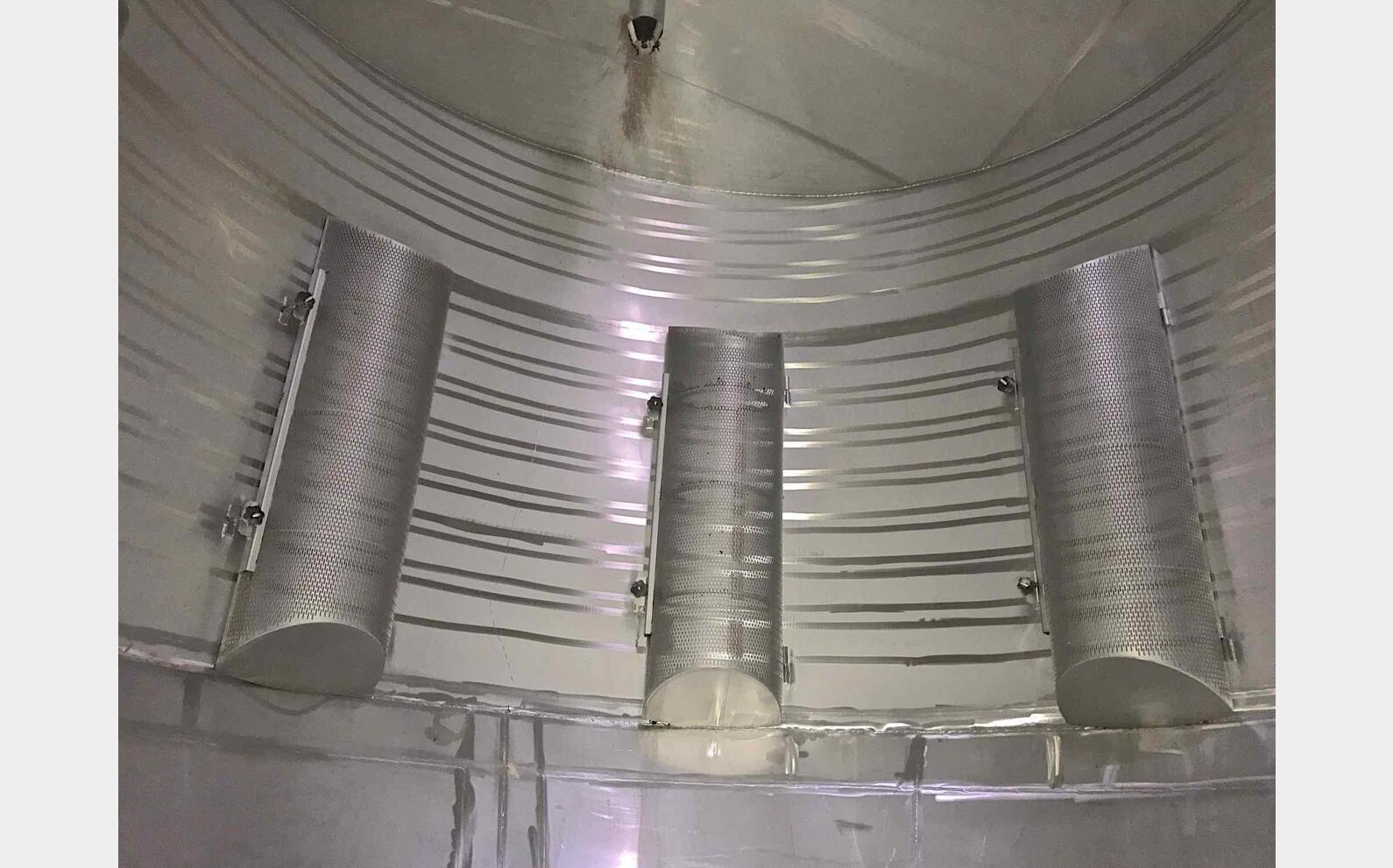 Cuve inox compartiment&eacute;e Capacit&eacute; totale 464 hls