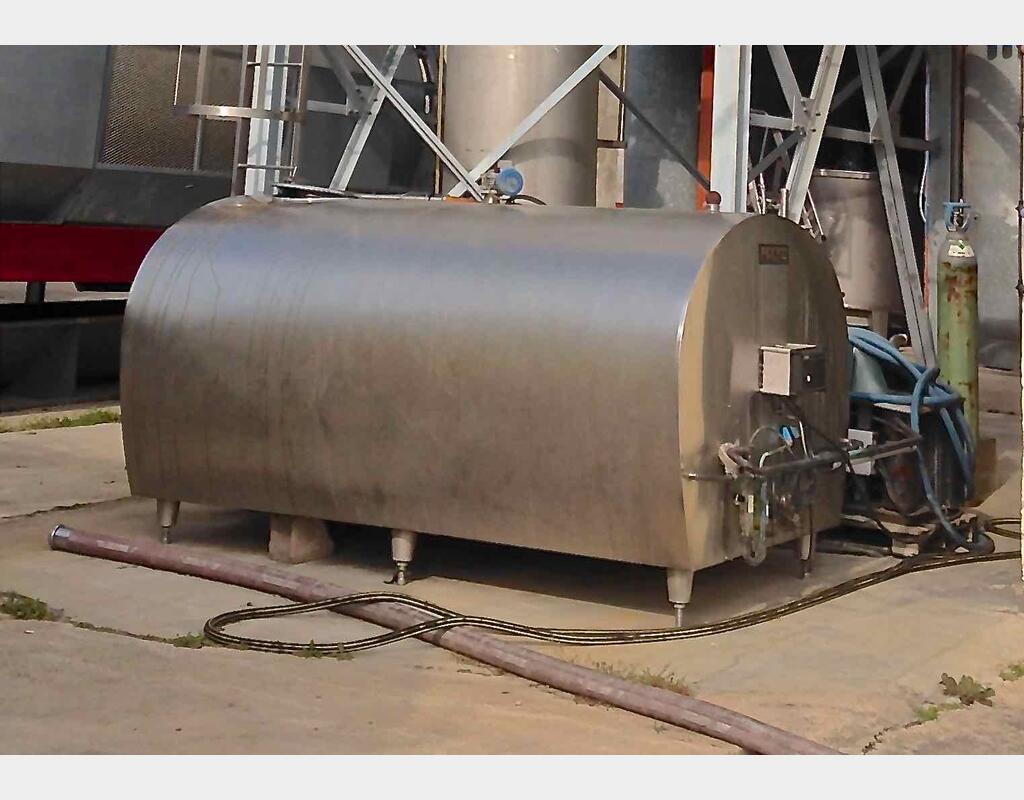 Cuve inox de stockage isolée - Volume :  4400 litres