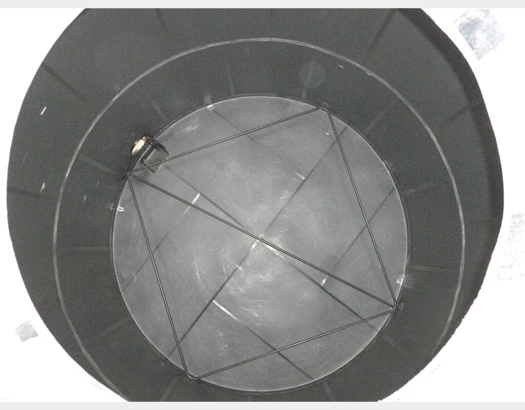 Cuve INOX 316L sur socle - Volume : 2200 hecto (220000 litres)