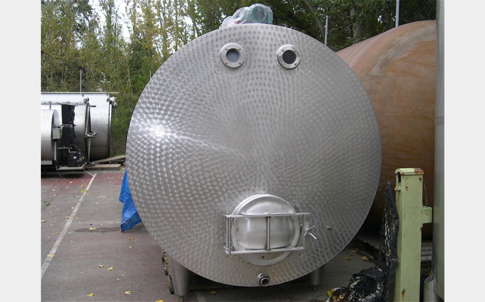 Cuve de m&eacute;lange INOX 304 vinicole Volume : 5.000 litres