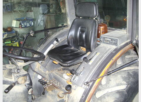 Tracteur RENAULT Ann&eacute;e : 1998