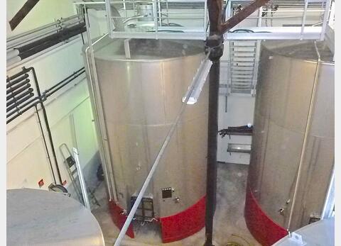 Cuve INOX serpentin int&eacute;rieur Volume : 375 HL (37500 litres)