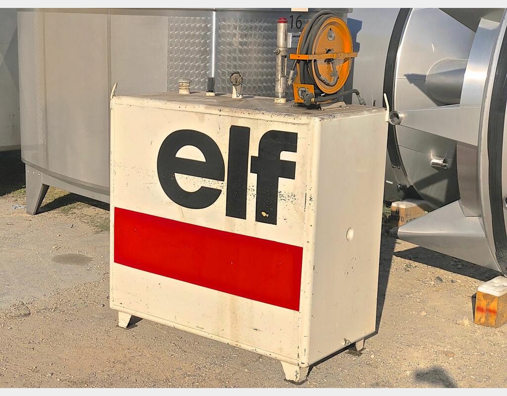 Cuve &agrave; huile ELF Volume : 1500 litres ELF