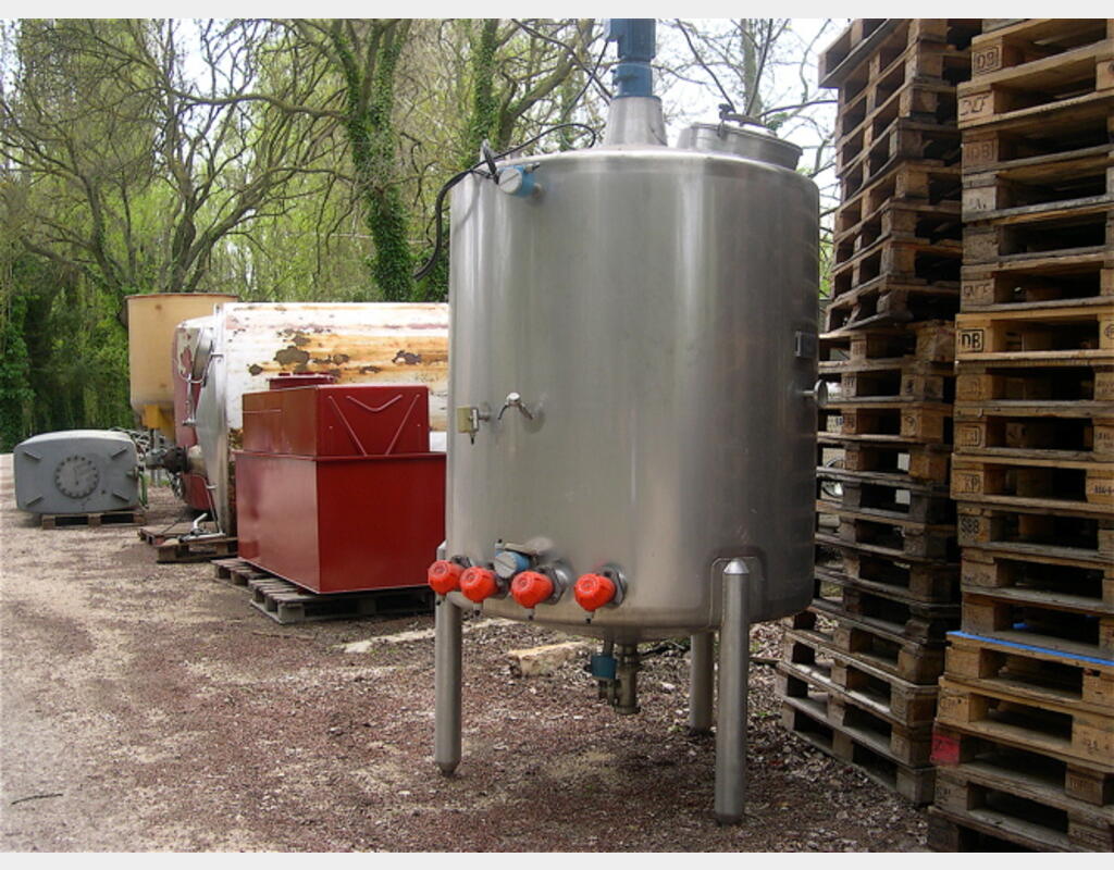 Cuve de mélange en INOX 304 - Volume : 2000 litres.
