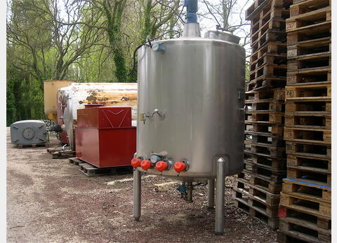 Cuve de mélange en INOX 304 - Volume : 2000 litres.