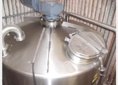 Cuve inox 316L agit&eacute;e de 1.500 litres Cuve agit&eacute;e , mobile