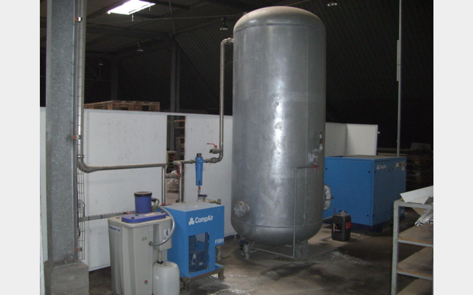 Compresseur COMPAIR avec cuve + syst&egrave;me filtration