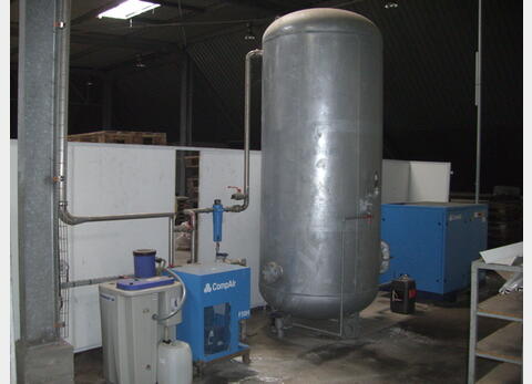 Compresseur COMPAIR avec cuve et - système de filtration