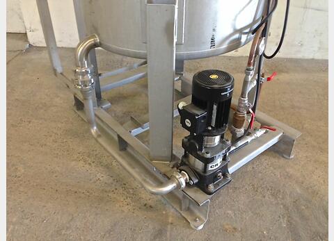 Cuve de stockage INOX avec pompe - Application : stockage de sirop de sucre