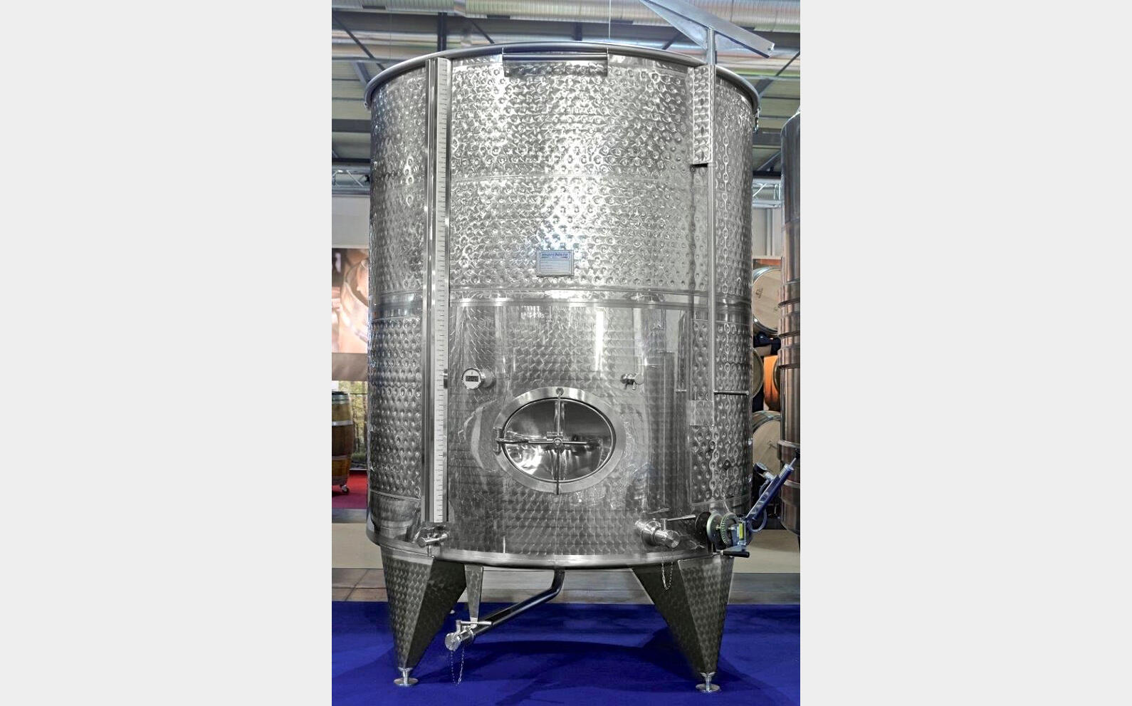 Cuve inox &agrave; chapeau flottant MATERIEL NEUF