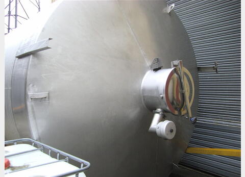 Cuve de stockag INOX304L de 34000 litres - Fond plat incliné sur pied, marque WTS