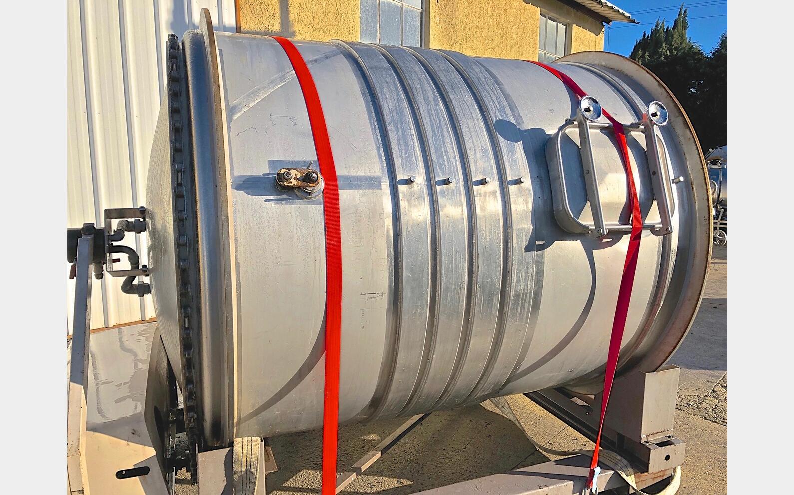 Cuve inox vinification 50 hls En inox 304 , de 6500 litres
