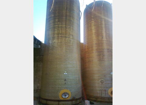 CUVE POLYESTER DE 600 HLS - CYLINDRIQUE VERTICALE FOND PLAT