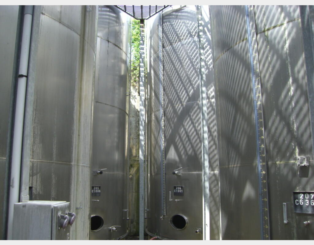 Cuve  INOX 316 cylindrique verticale