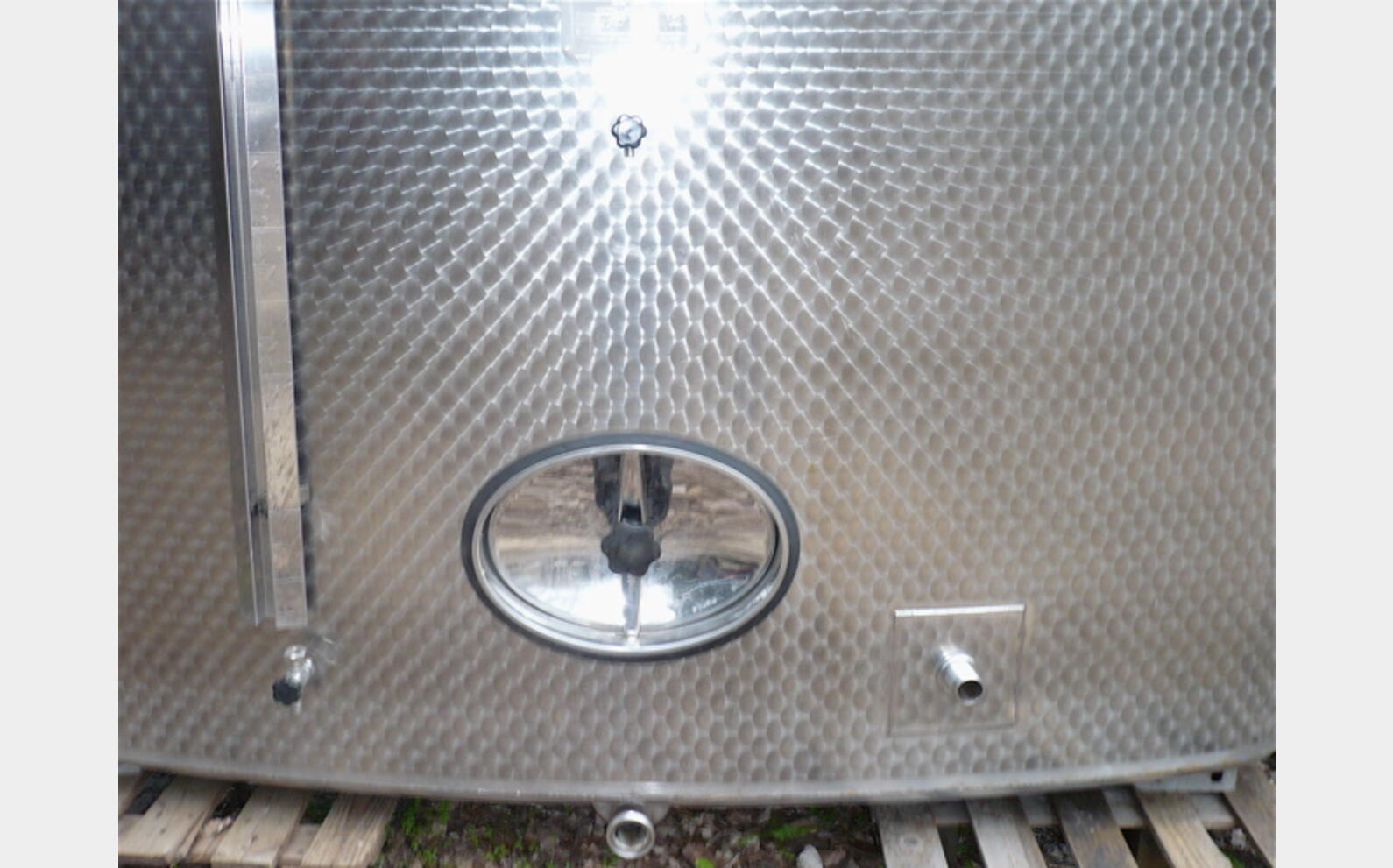 cuve stockage INOX 304 Agroalimentaire (vin rouge). Marque : DEFRANCESCHI. Ann&eacute;e : 1985.