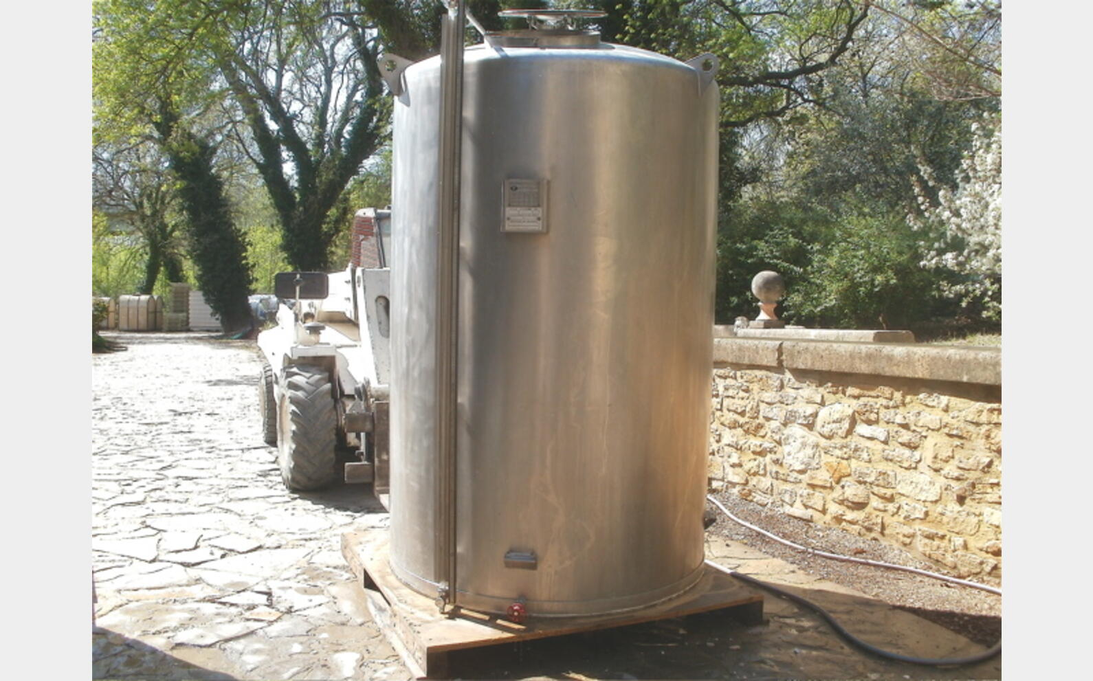 Cuve Inox cylindrique verticale