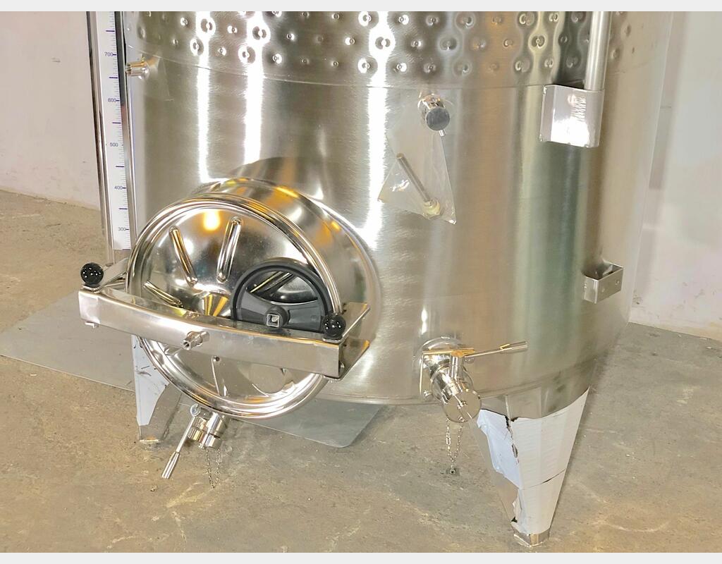 304 stainless steel tank - SPABP2800 model - 03/21-18