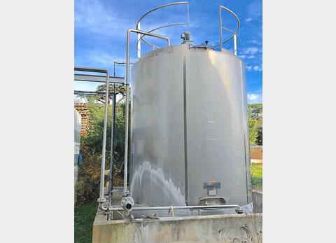 Cuve inox agit&eacute;e isol&eacute;e circuit coquill&eacute; Volume : 21650 litres