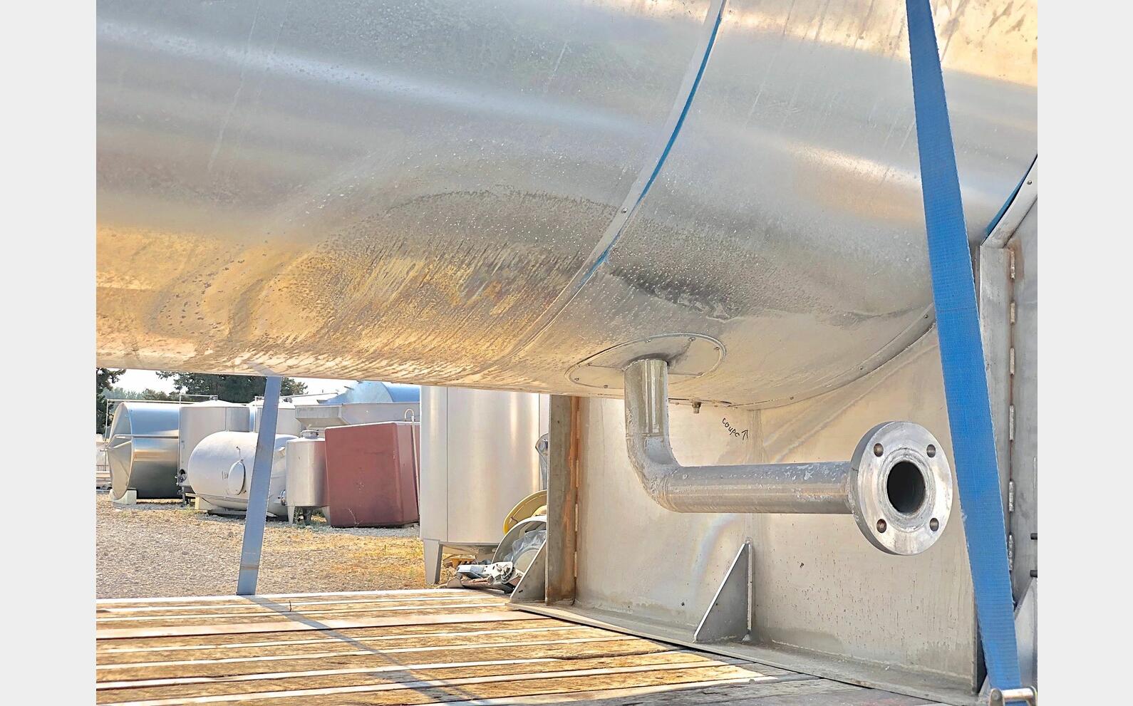 Cuve stockage inox calorifug&eacute;e 120 HL (12 000 litres)