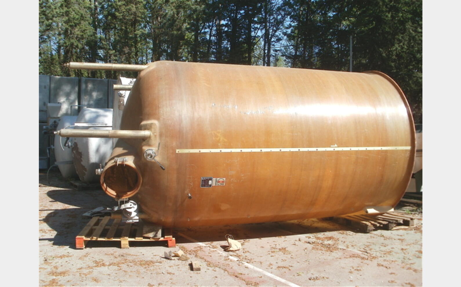 Cuve polyester de 150 hls cylindrique