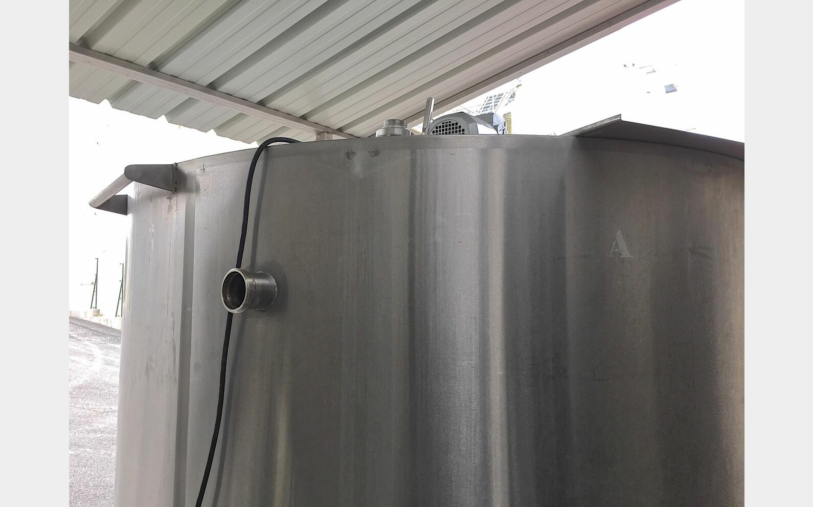 Cuve m&eacute;lange inox