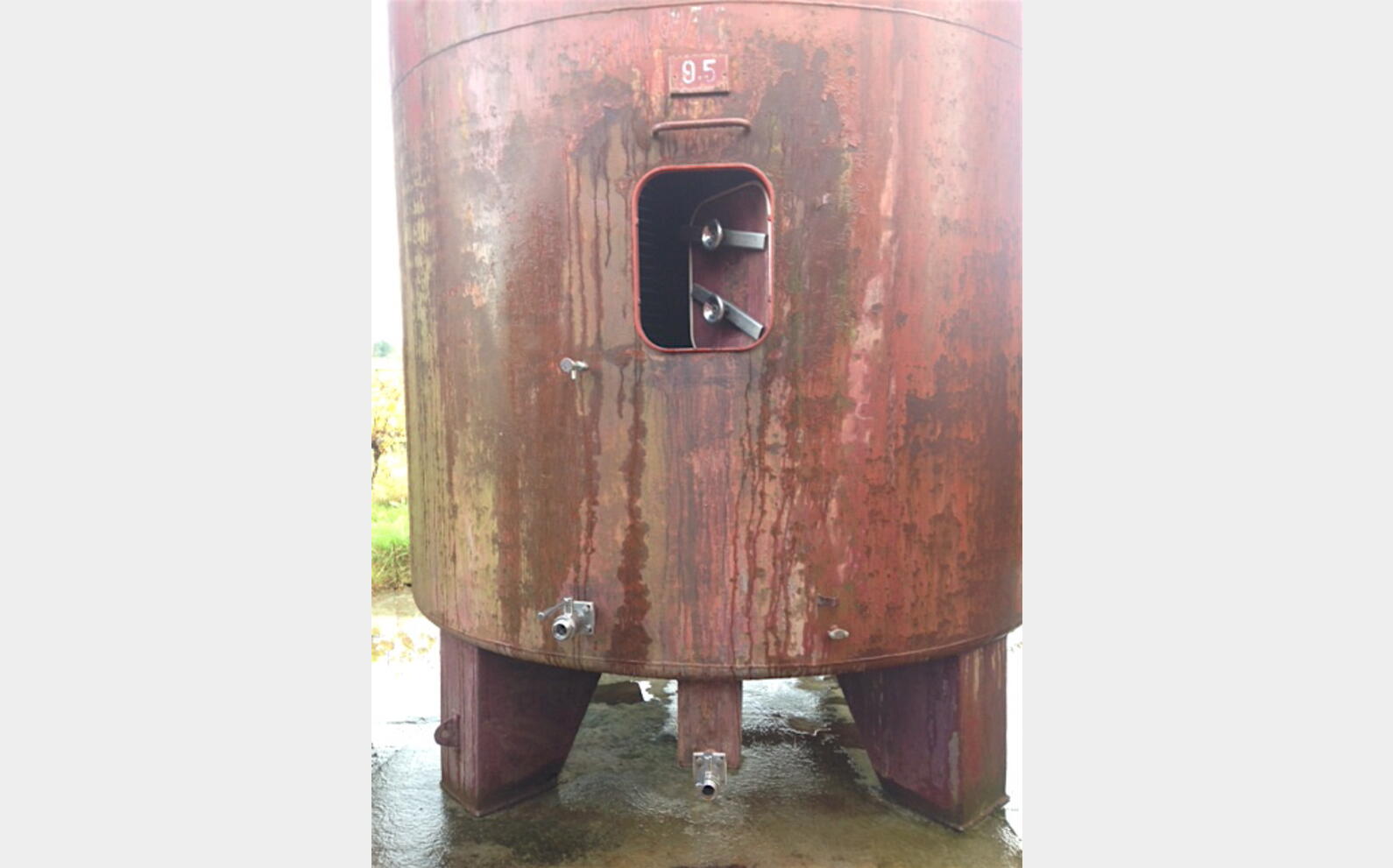 Cuve acier rev&ecirc;tu de 276 hls