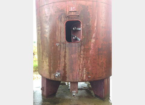 Cuve acier rev&ecirc;tu de 276 hls