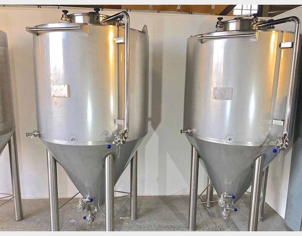 304 stainless steel tank - Cylindro-conical - Isolée - Ceintures de refroidissement