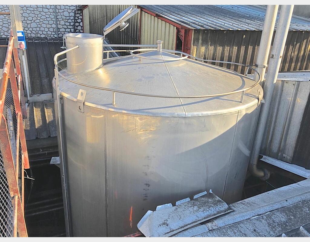 Cuve de stockage inox verticale - Fond cuillère sur jupe de 500 hls