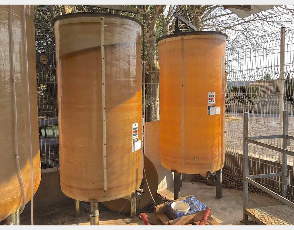 Cuve fibre cylindrique verticale - de 15 hls (1 500 l)
