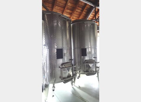 cuve INOX chapeau flottant 2900 litres Ann&eacute;e : 2012 Marque : SK Group