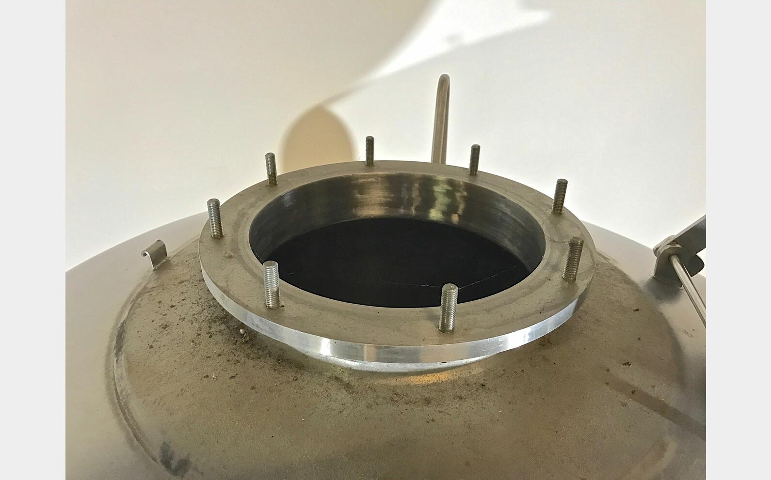 Cuve inox de stockage cylindrique