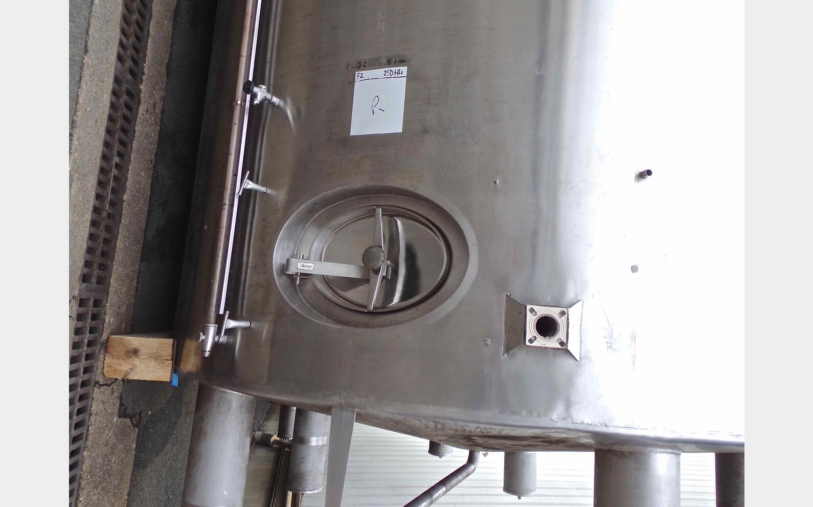Cuve agit&eacute;e INOX