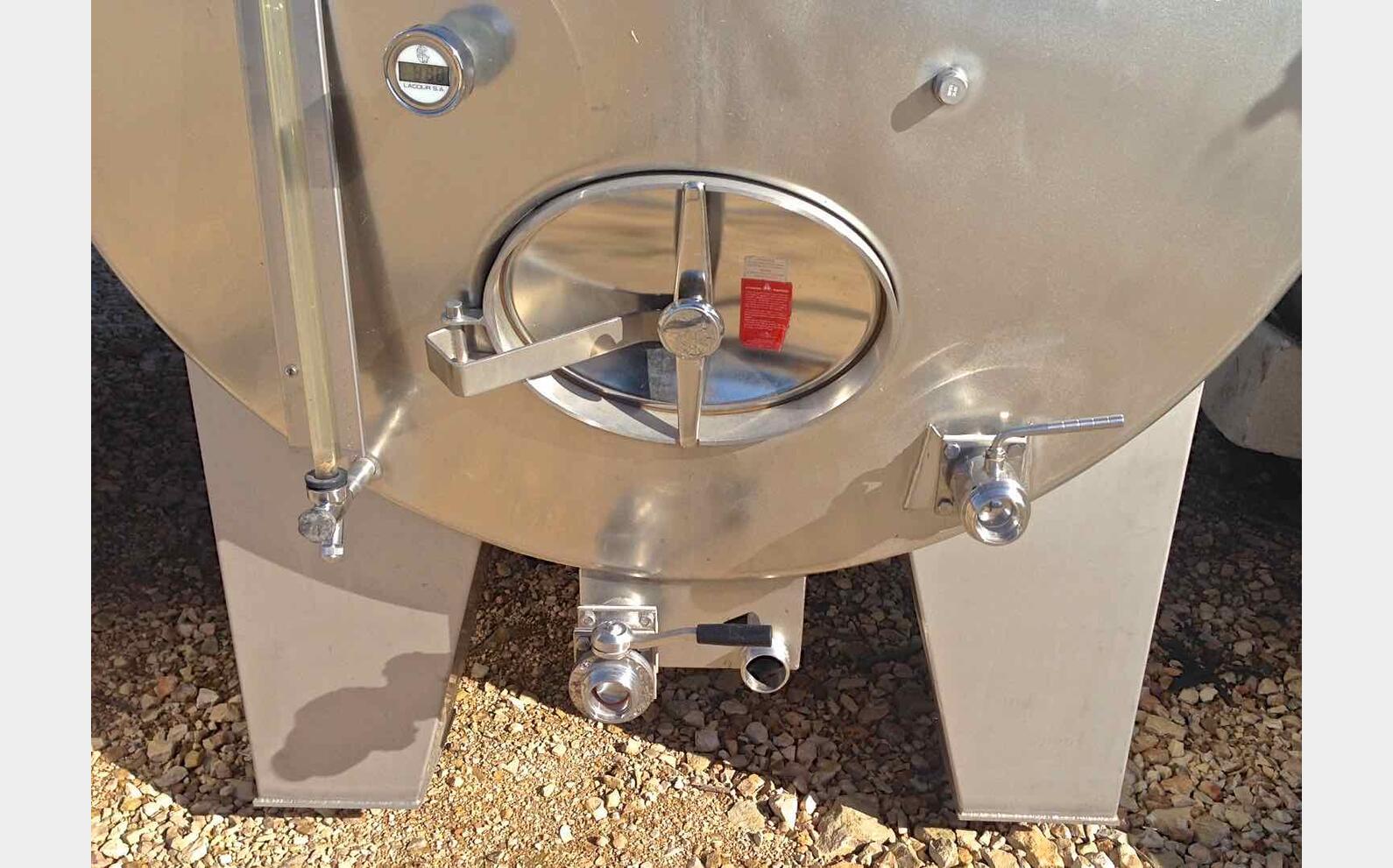 Cuve vinification INOX 304/316 avec circuit de refroidissement