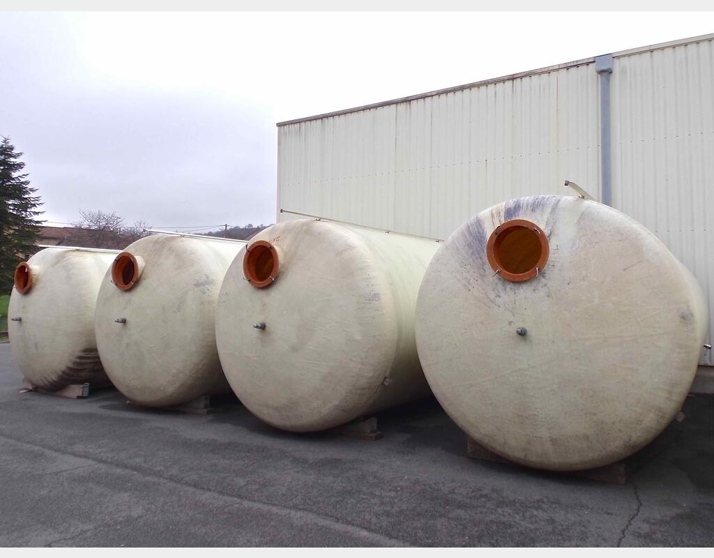 Cuve de stockage fibre de verre - Fond plat sur radier