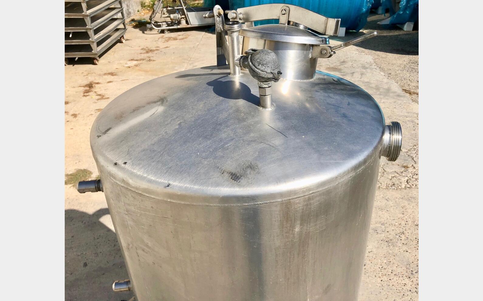 Cuve stockage inox LSDH18 Volume (estimatif) : 450 litres