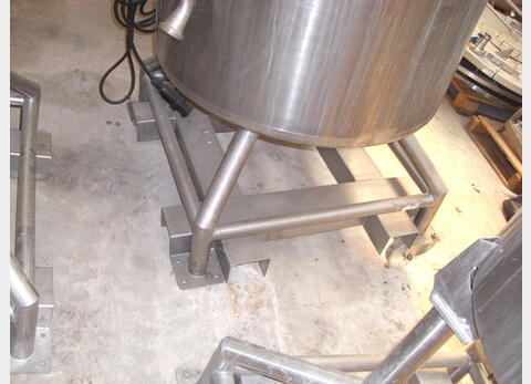 Cuve de stockage en INOX 316L - Volume : 434 litres.