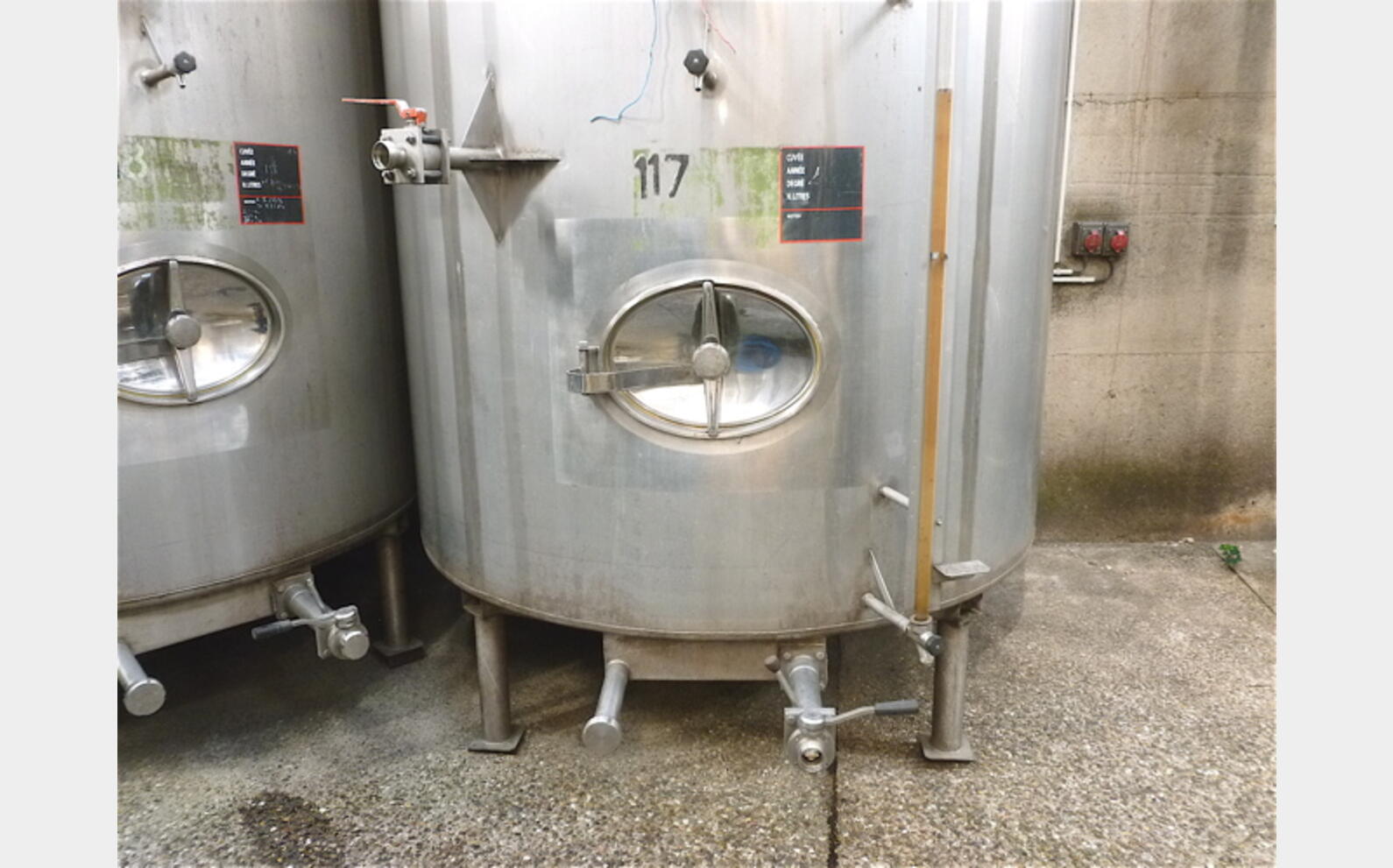 Cuve stockage INOX 316 sur pieds Agroalimentaire Marque : PIERRE GUERIN