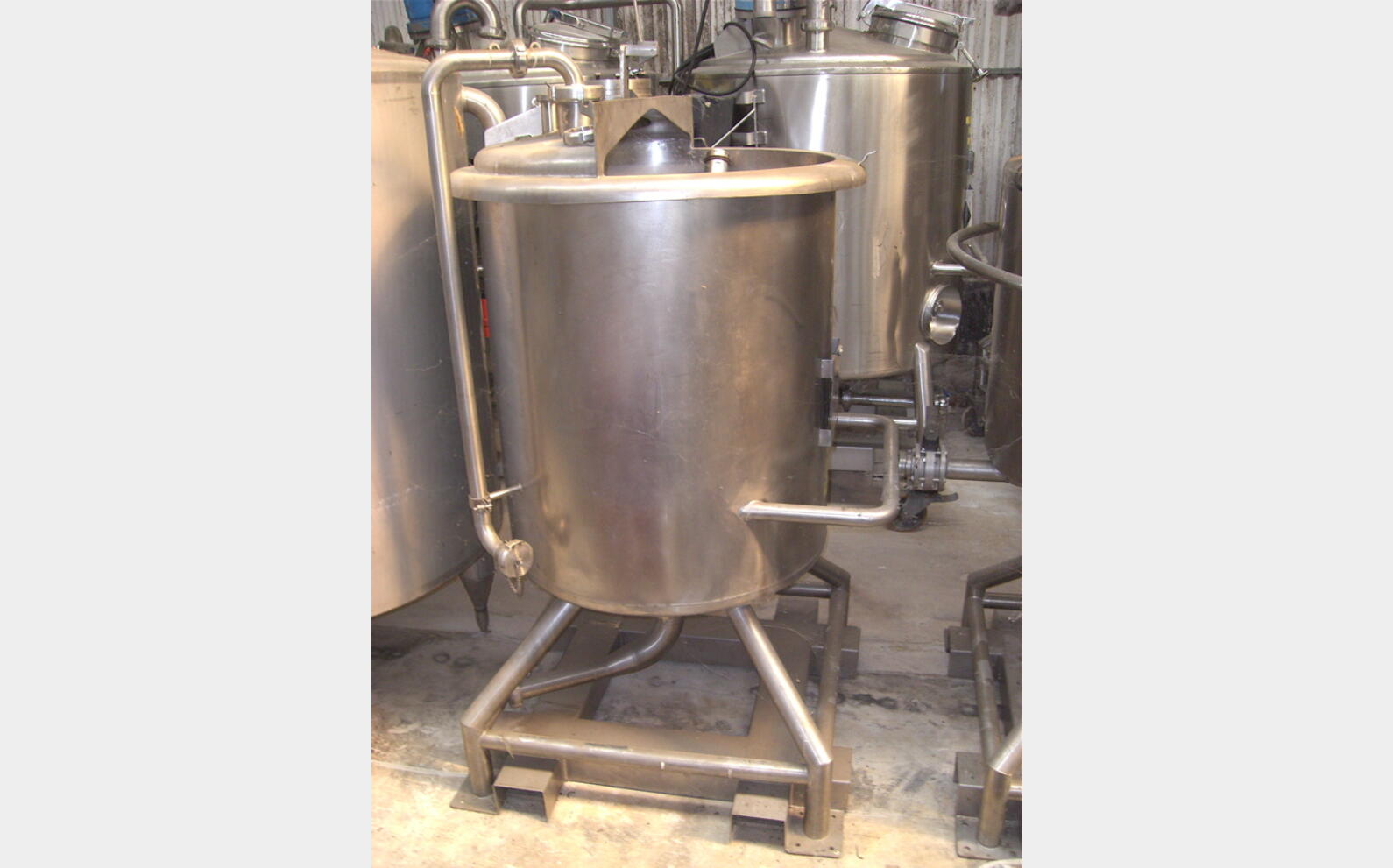 cuve inox 316L mobile de 400 litres