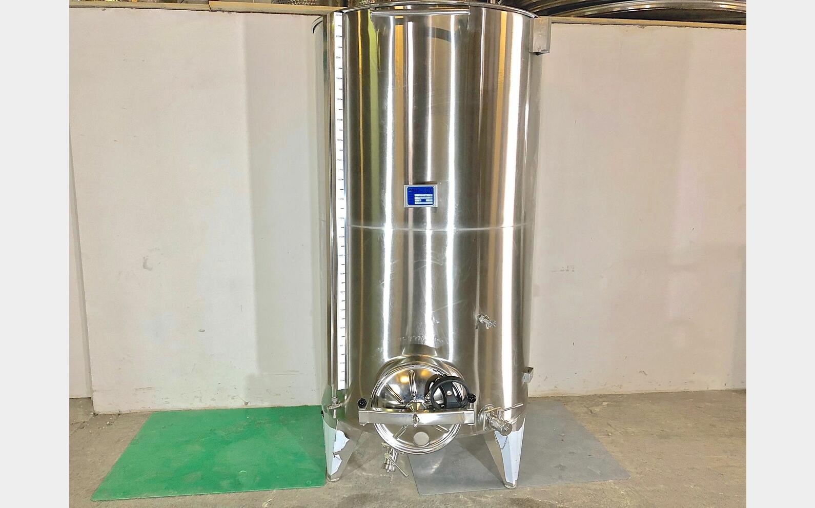 Cuve inox 304 chapeau flottant sur pieds 21.3 HL (2 135 litres) ARSILAC