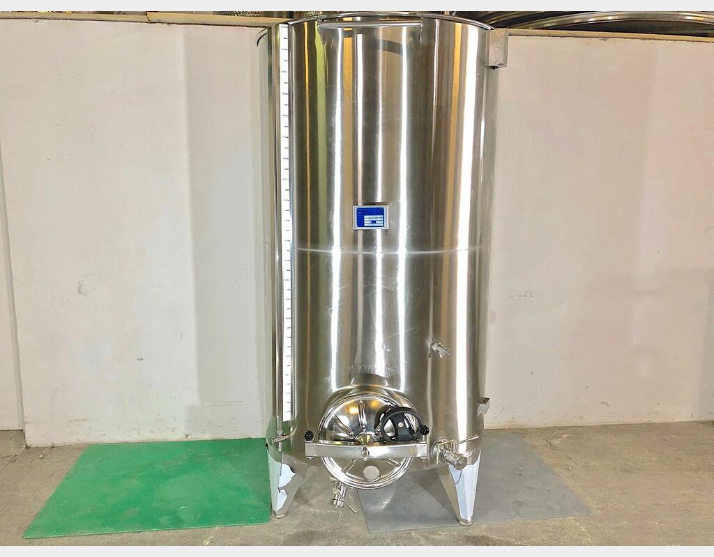 Cuve inox 304 chapeau flottant sur pieds 21.3 HL (2 135 litres) ARSILAC