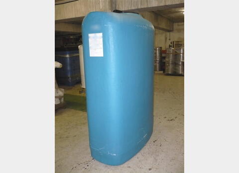 cuve stockage POLYESTER Volume : 1.500 litres MATERIEL NEUF ET COUVERCLE AVEC &Eacute;VENT