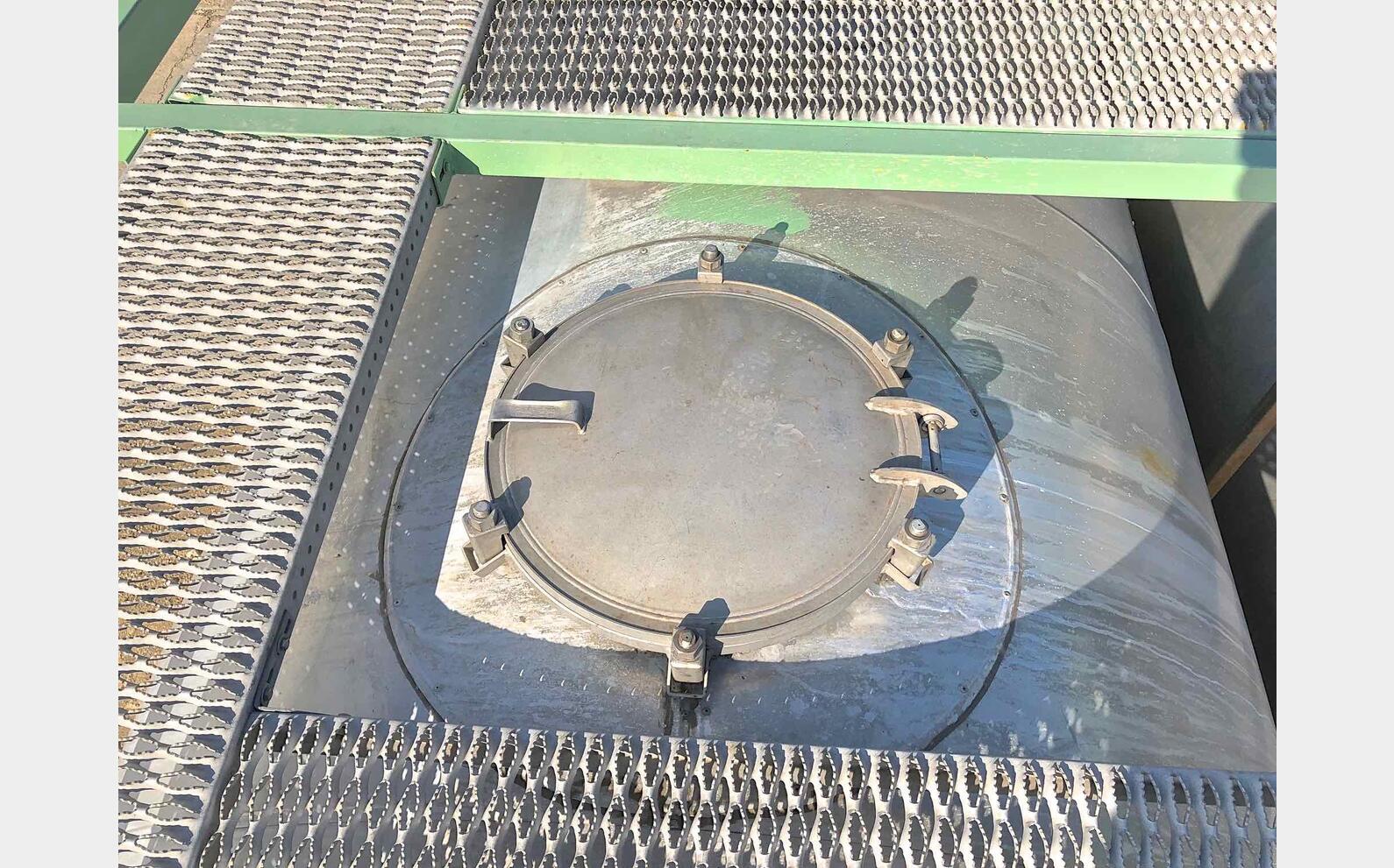 Conteneur INOX 316 Ti isol&eacute;e r&eacute;chauff&eacute; PU0118 Sur chassis acier
