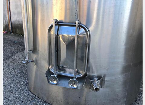 Cuve inox ferm&eacute;e fond conique