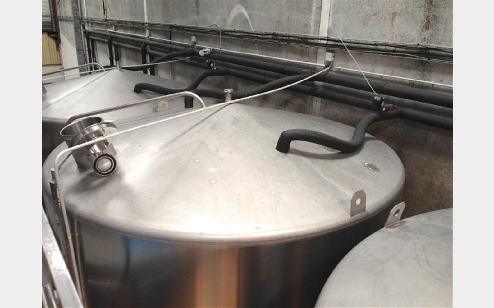 cuve pr&eacute;cipitation tartrique agit&eacute;e INOX 316L Volume : 353 HLS (35300 litres)
